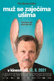 Мужчина с заячьими ушами
